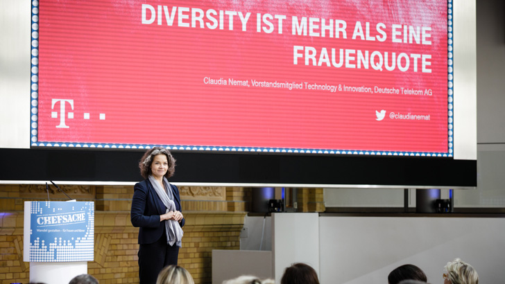 Chefsache-Konferenz: Claudia Nemat sprach über ihre Wirkung als weibliches Vorstandsmitglied der Telekom.