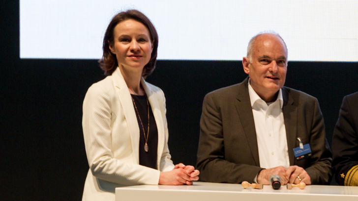 Patricia Neumann, IBM, und Dr. Bernhard Beck, EnBW auf der CeBit 2017, Hannover